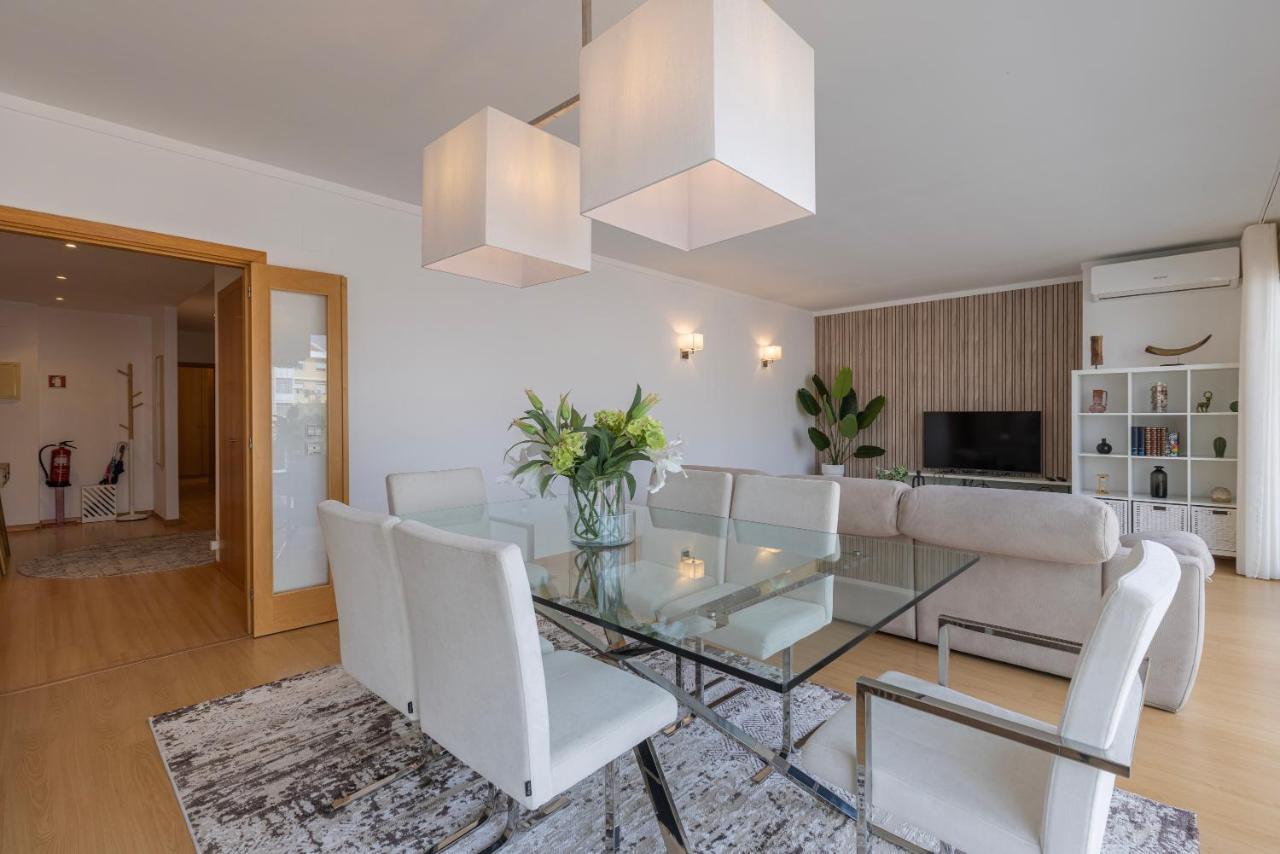 Charm 3bdr W/balcony By Lovelystay Apartamento
