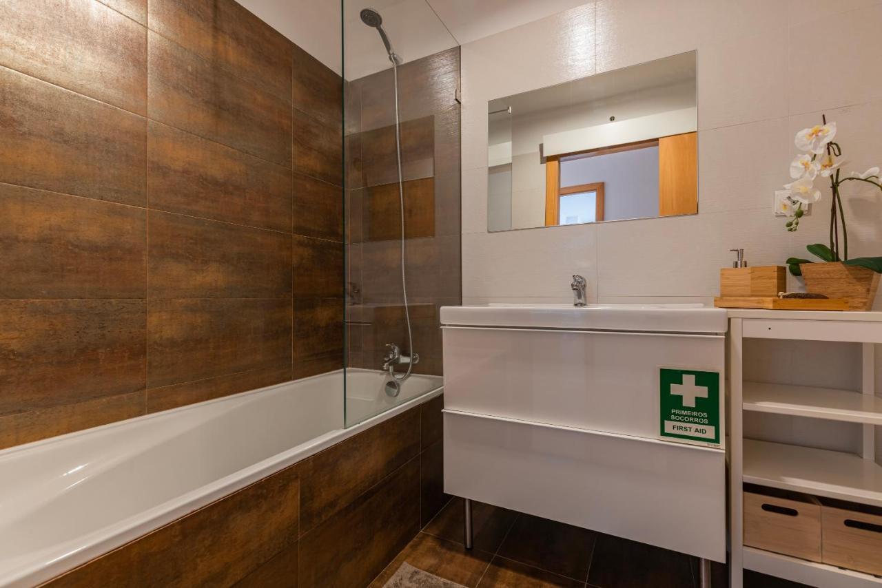 Charm 3bdr W/balcony By Lovelystay Apartamento Lisboa
